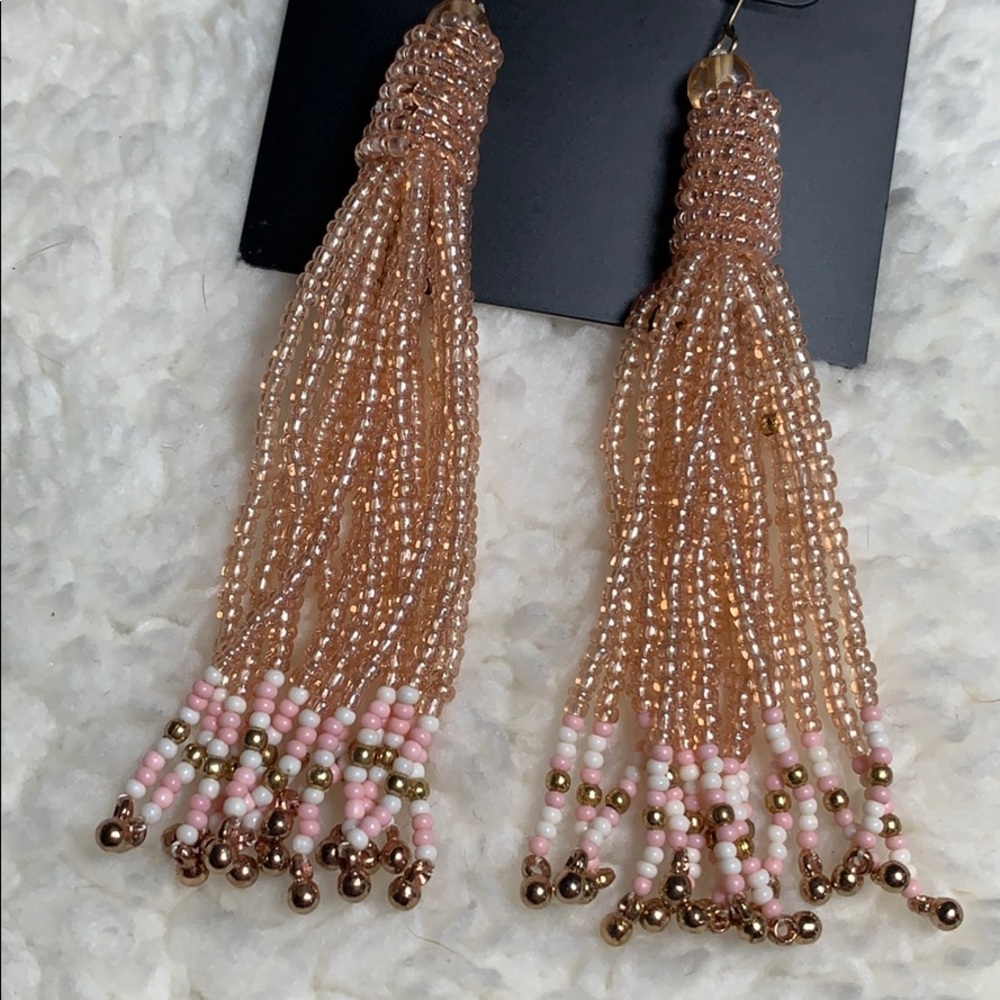 Adorable beaded tassel earrings! - Picture 2 of 2